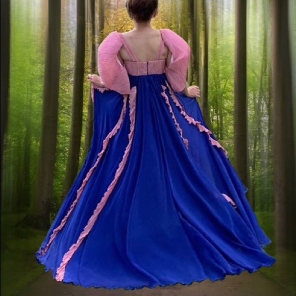 Gorgeous dress in blue and pink color - Picture 4 of 6